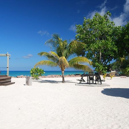 The Islander Hotel Grand Anse  Kültér fotó