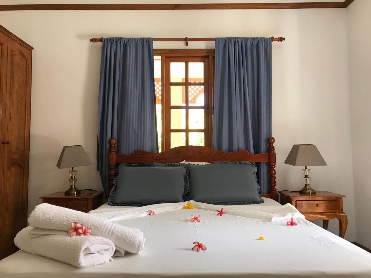 The Islander Hotel Grand Anse  Kültér fotó