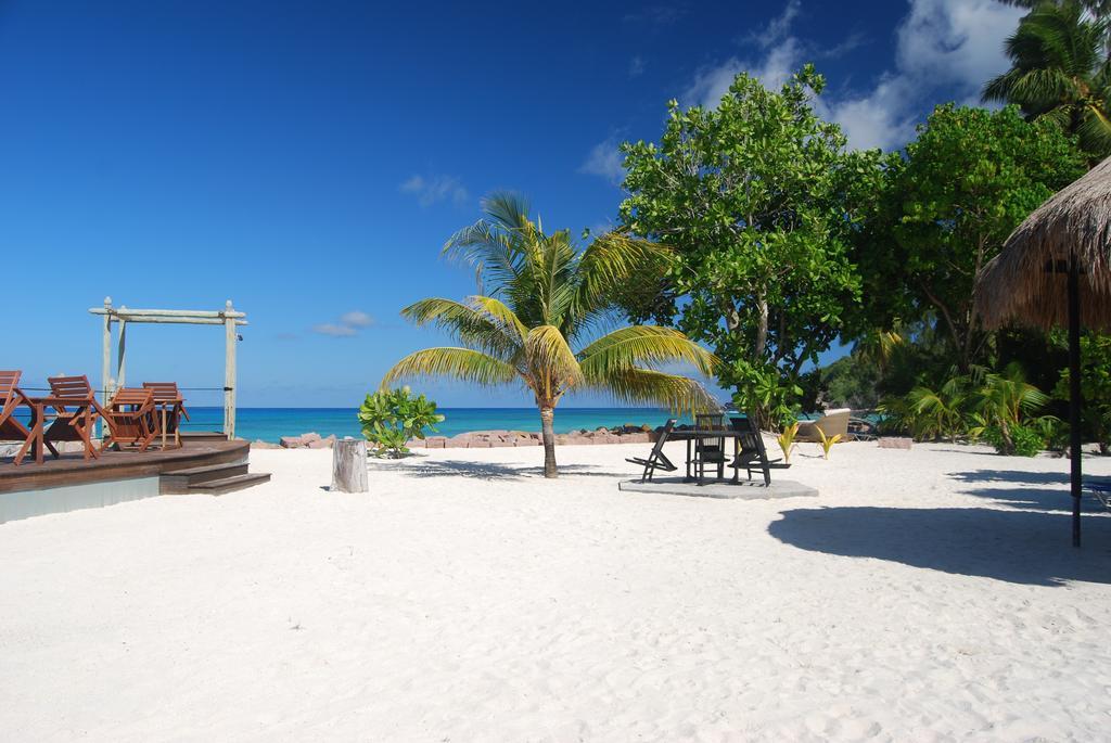 The Islander Hotel Grand Anse  Kültér fotó